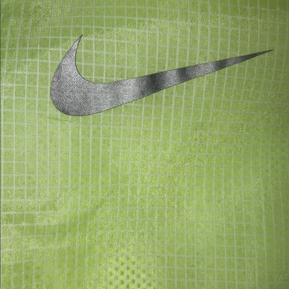 Nike jacket - Picture 2 of 5
